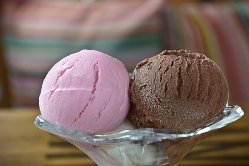 food coloring for ice cream
