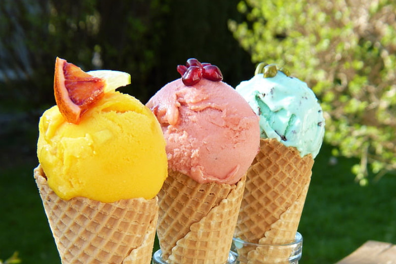 Natural ice cream colours