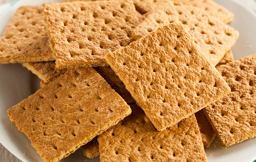 FoodRGB Natural food color application for snacks including crackers using brown natural food color