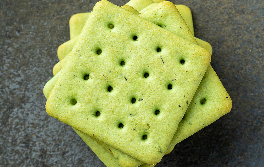 FoodRGB Natural food color application for snacks including crackers using green natural food color