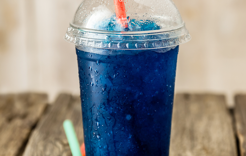 FoodRGB Natural food color application for beverages including frozen drinks using blue natural food color 