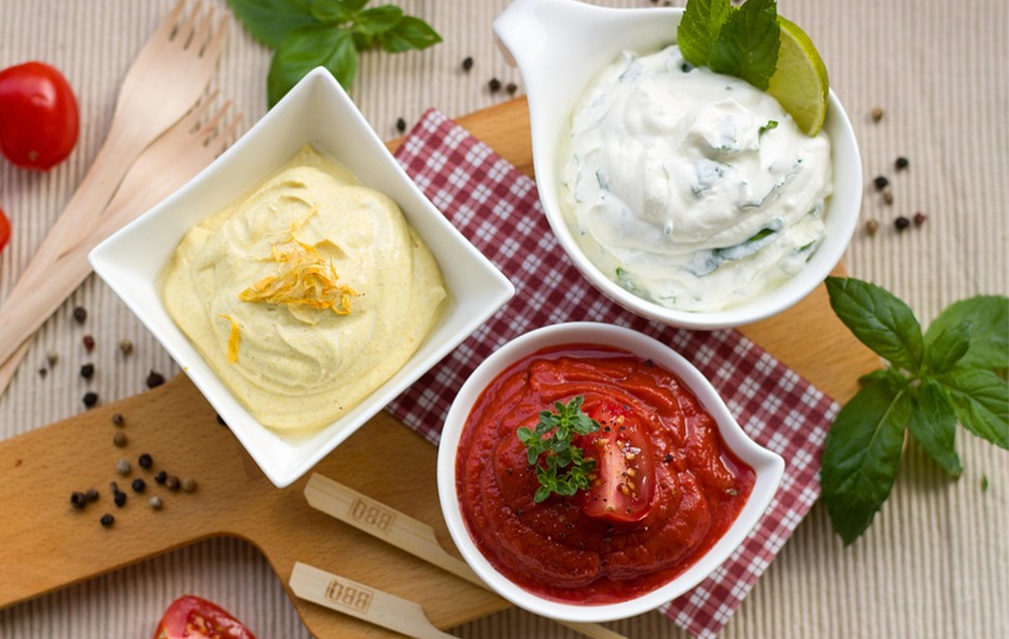 FoodRGB Natural food color application photography for sauce red and yellow