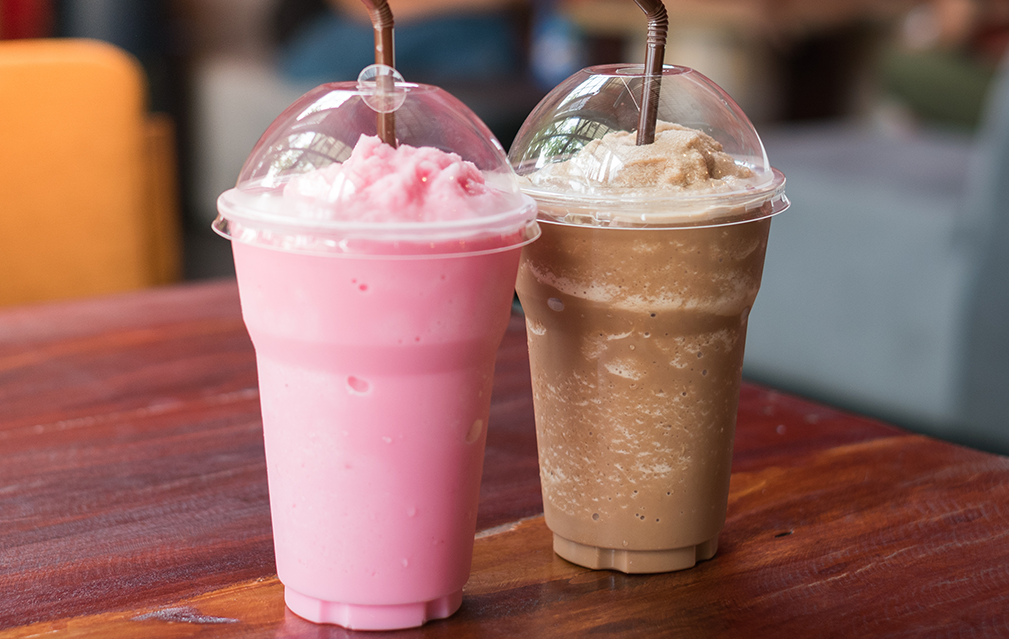 FoodRGB Natural food color application for beverages including shakes and smoothies using blue and pink natural food color 