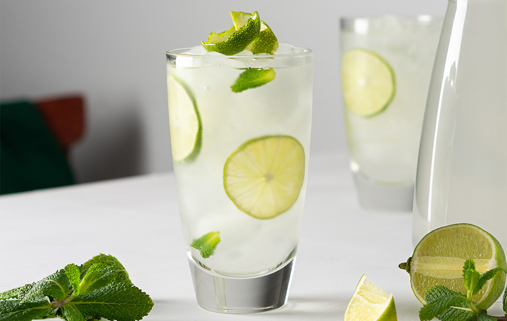 FoodRGB Natural food color application photography for beverages including frozen drinks using white natural food color