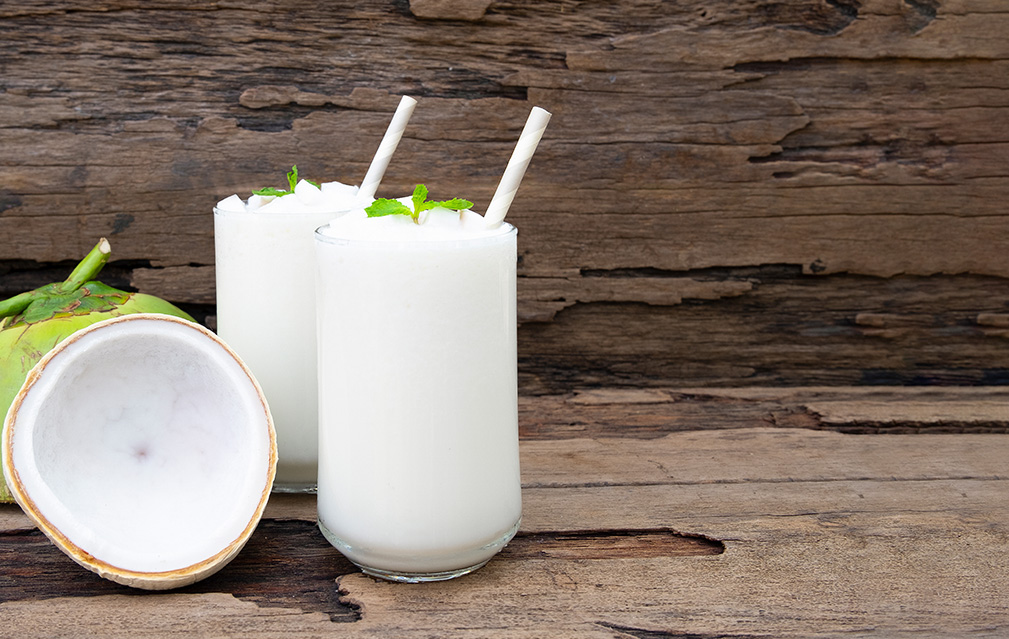 FoodRGB Natural food color application photography for beverages including frozen drinks using white natural food color