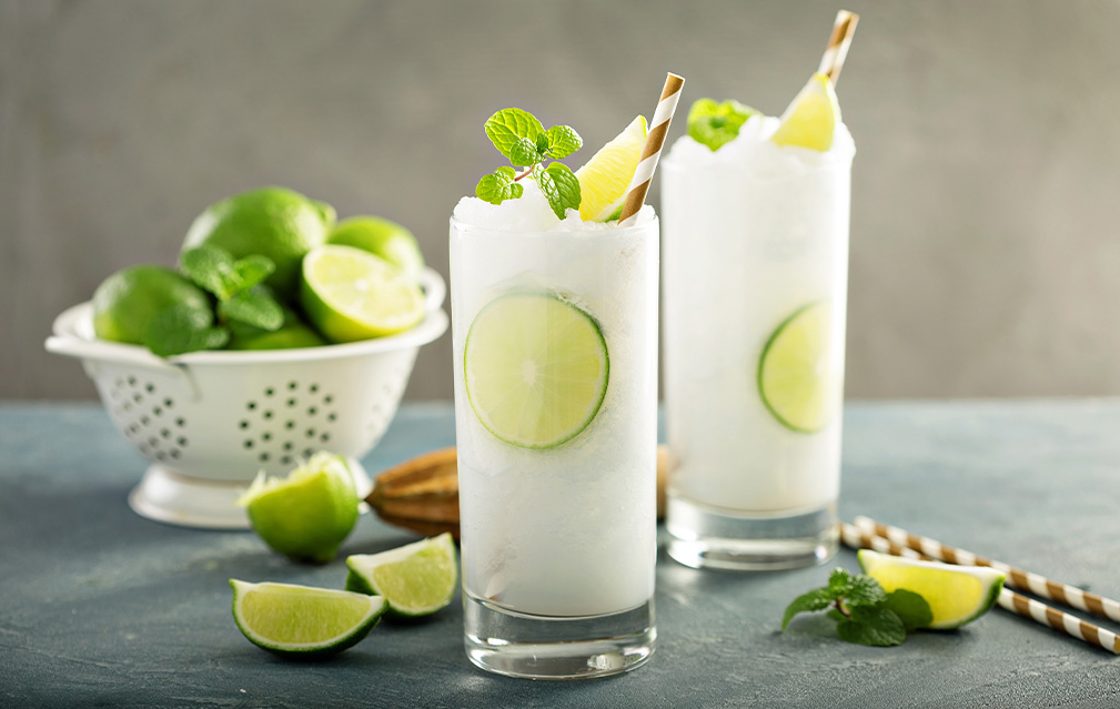 FoodRGB Natural food color application photography for beverages including frozen drinks using white natural food color